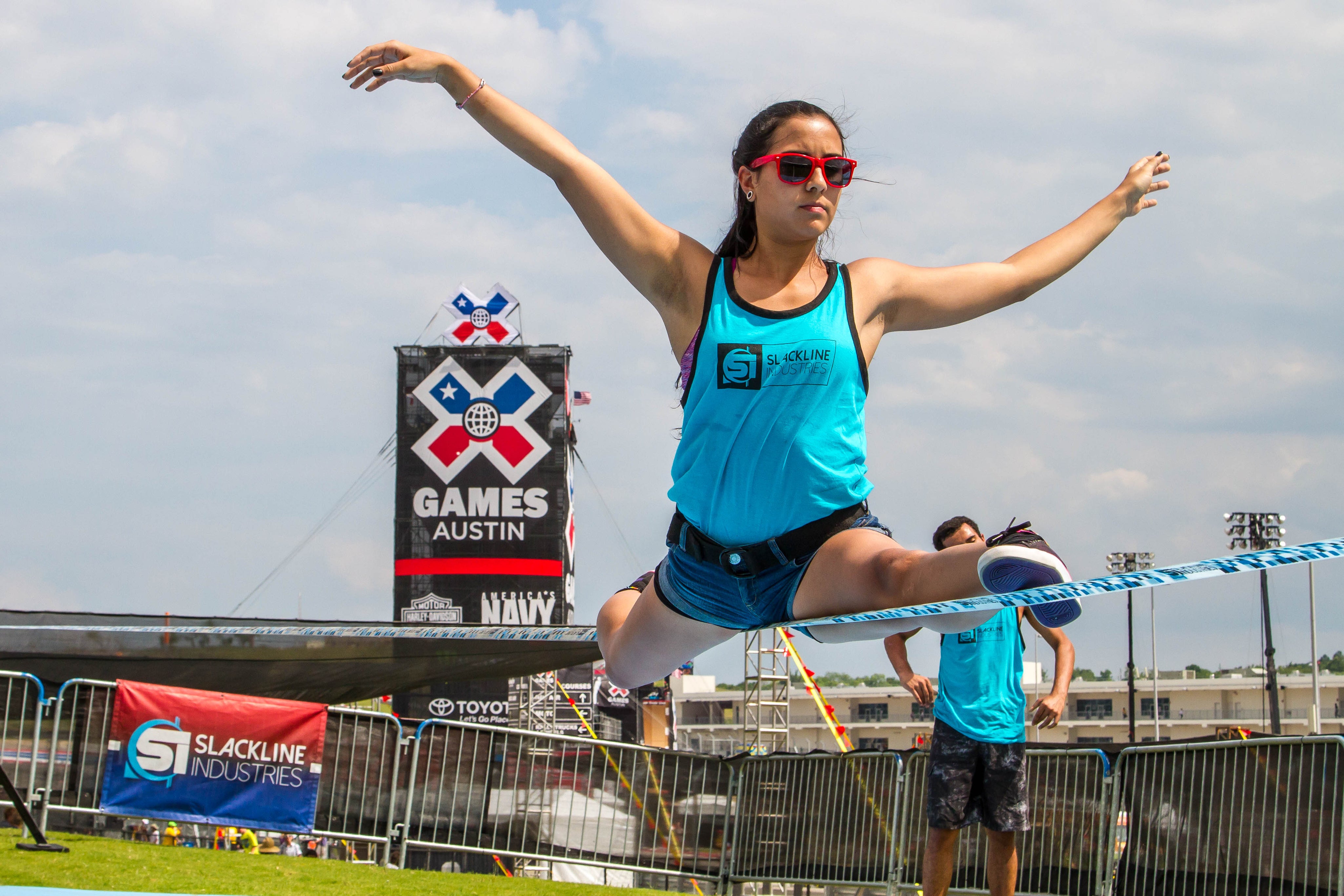 What is slacklining?